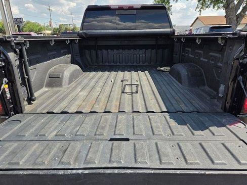 Certified 2022 GMC Sierra 2500 Denali w/ Denali Black Diamond Edition image 15