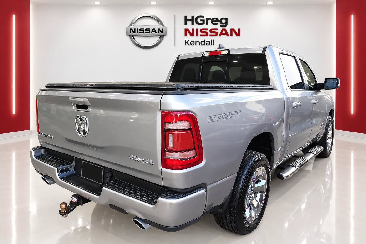 Used 2023 RAM 1500 Big Horn AWD/4WD image 4