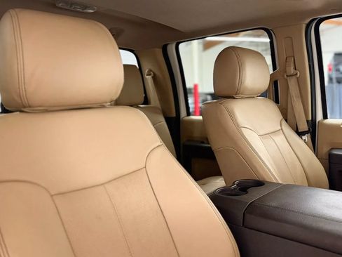 Used 2016 Ford F250 Lariat w/ Lariat Ultimate Package AWD/4WD image 33