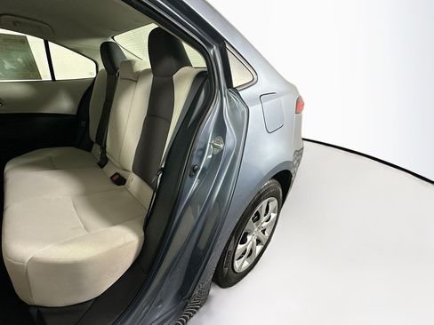Used 2020 Toyota Corolla LE FWD image 25