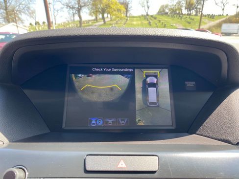 Used 2017 Acura MDX SH-AWD w/ Advance Package image 16