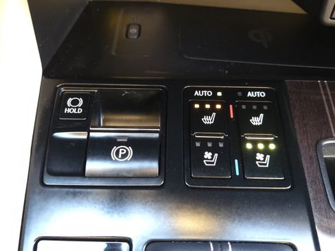 Certified 2021 Lexus RX 450hL Luxury image 17