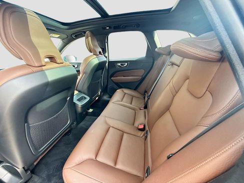 Used 2023 Volvo XC60 B5 Plus w/ Protection Package Premier FWD image 27