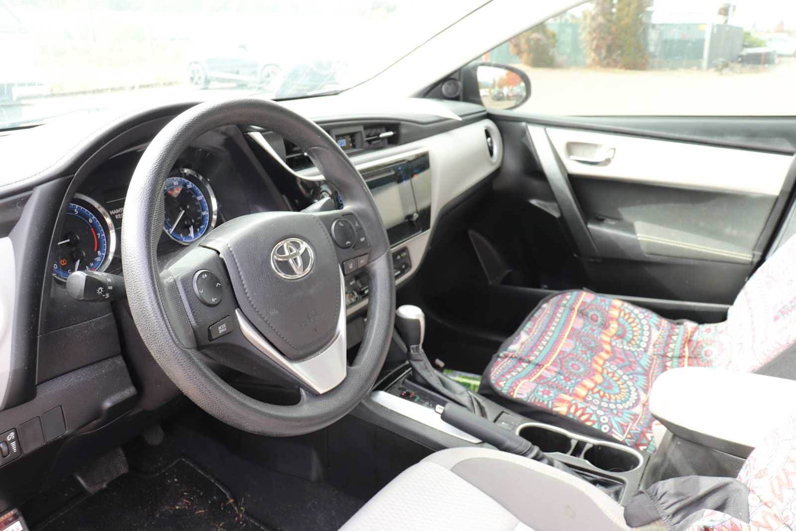 Used 2019 Toyota Corolla LE FWD image 10