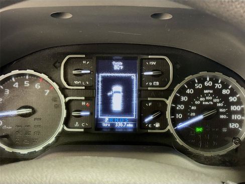Used 2021 Toyota Tundra SR5 AWD/4WD image 12