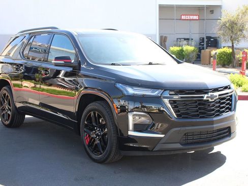 Used 2023 Chevrolet Traverse Premier w/ Redline Edition image 11