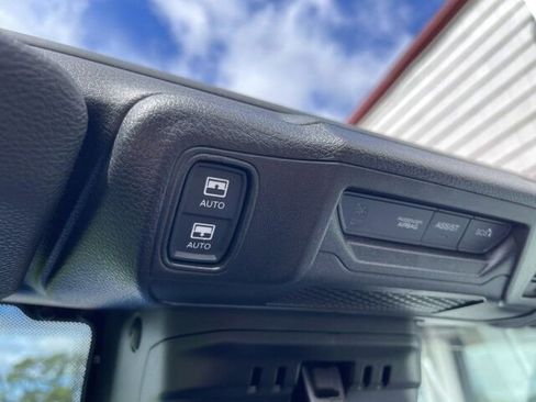 Used 2024 Jeep Wrangler Willys image 33