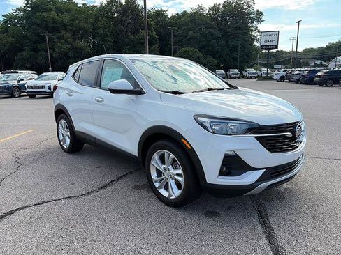 Used 2023 Buick Encore GX Preferred w/ Cold Weather Comfort Package FWD image 8