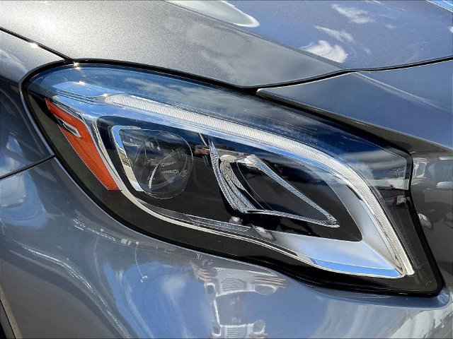 Used 2019 Mercedes-Benz GLA 250 4MATIC image 34