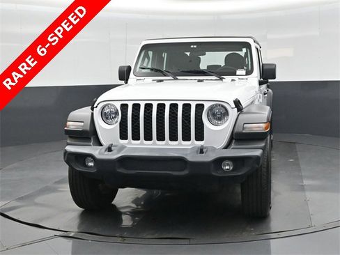 Used 2020 Jeep Gladiator Sport w/ Trailer Tow Package image 8