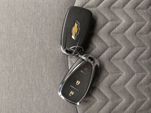 Used 2022 Chevrolet Equinox LS w/ LS Convenience Package FWD image 32