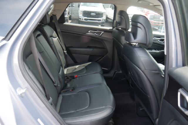 Used 2023 Kia Sportage EX AWD/4WD image 13