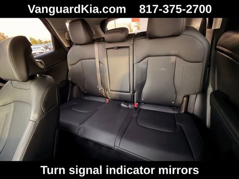 Used 2023 Kia Sportage EX image 25