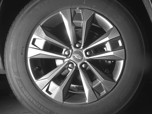 Used 2025 Chevrolet Equinox LT FWD image 15