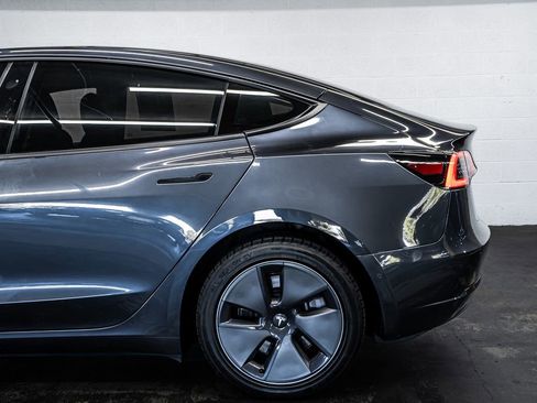 Used 2021 Tesla Model 3 Long Range AWD/4WD image 13