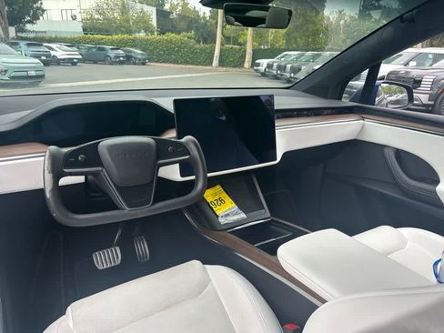 Used 2023 Tesla Model X AWD/4WD image 7