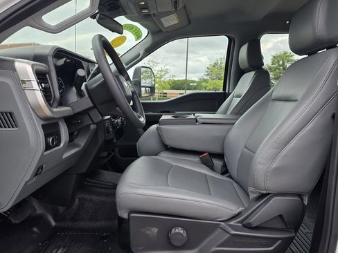 Used 2024 Ford F450 XL RWD image 22