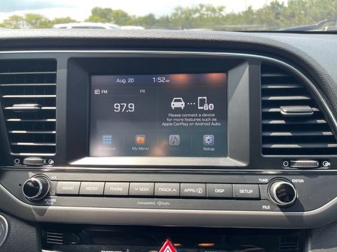 Used 2018 Hyundai Elantra Value Edition FWD image 28