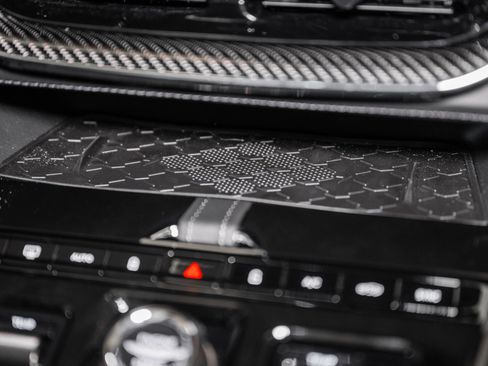 Used 2025 Aston Martin DBX 707 image 35