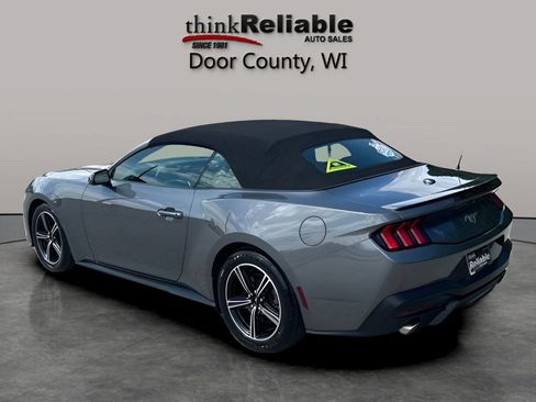 Used 2025 Ford Mustang Premium RWD image 6