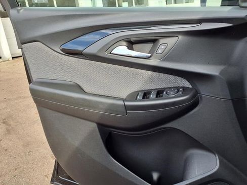 Used 2023 Chevrolet TrailBlazer LT image 17