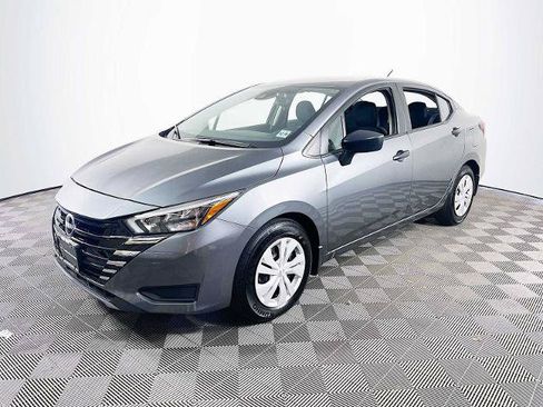 Certified 2025 Nissan Versa S w/ Trunk Package FWD image 1