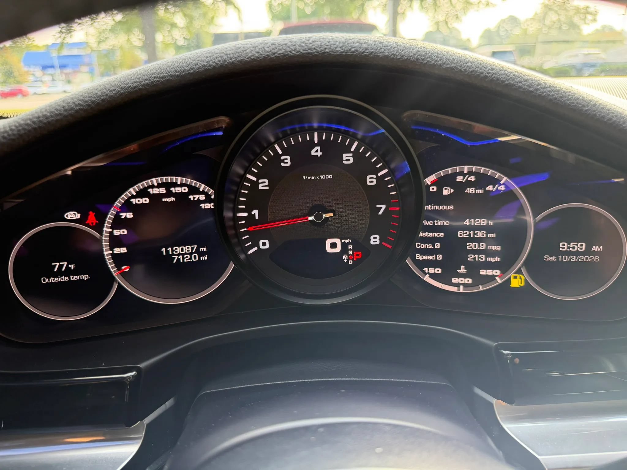 Used 2018 Porsche Panamera 4 AWD/4WD image 31