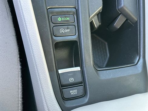 Used 2023 Honda Accord LX image 27