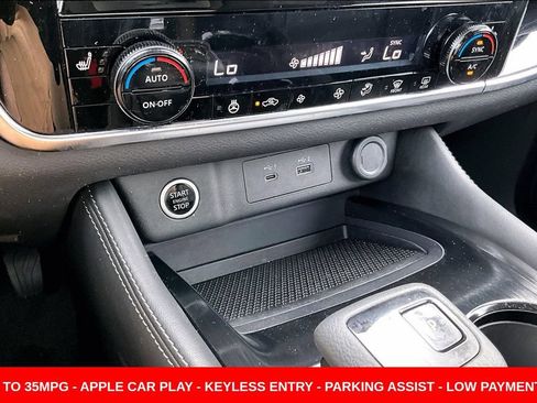 Used 2023 Nissan Rogue SL FWD image 20