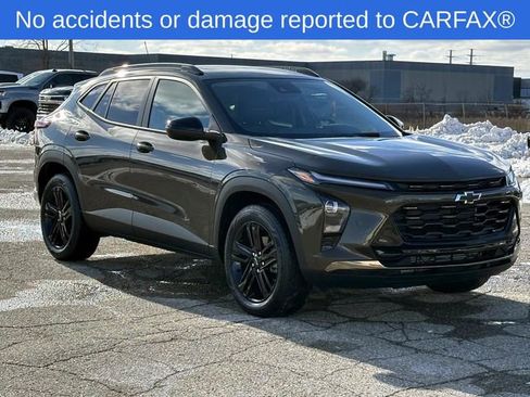 Certified 2024 Chevrolet Trax ACTIV w/ Sunroof Package image 8