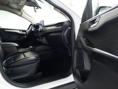 Used 2020 Ford Escape SEL image 10
