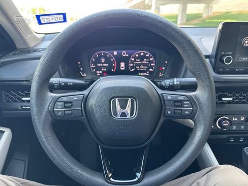 Used 2024 Honda Accord EX image 11