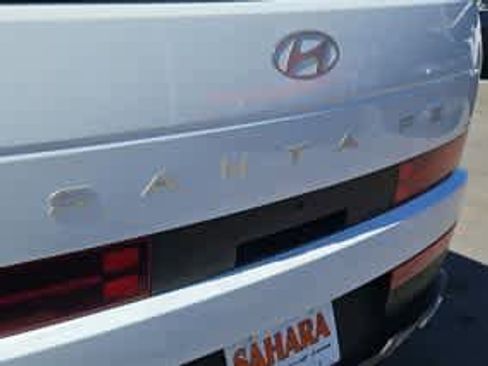 Used 2025 Hyundai Santa Fe SEL AWD/4WD image 17