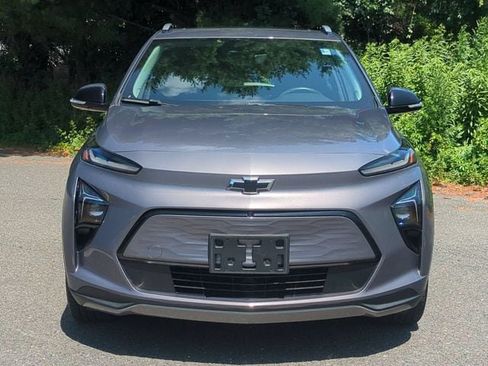 Used 2022 Chevrolet Bolt EUV Premier w/ Launch Edition FWD image 2