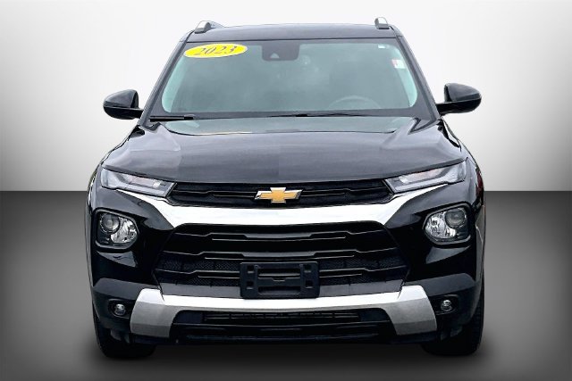 Used 2023 Chevrolet TrailBlazer LT w/ Convenience Package AWD/4WD image 3