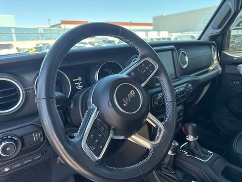Used 2023 Jeep Wrangler Unlimited Sahara w/ Cold Weather Group AWD/4WD image 10