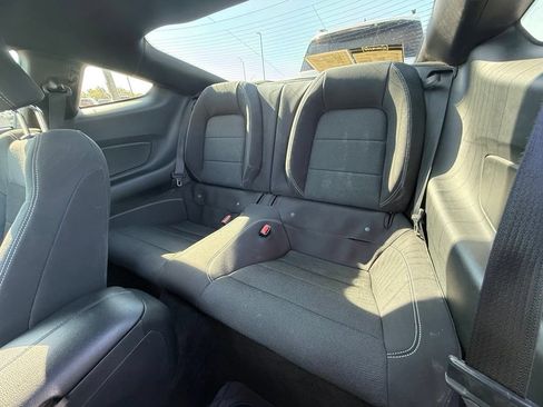 Used 2017 Ford Mustang Coupe RWD image 23