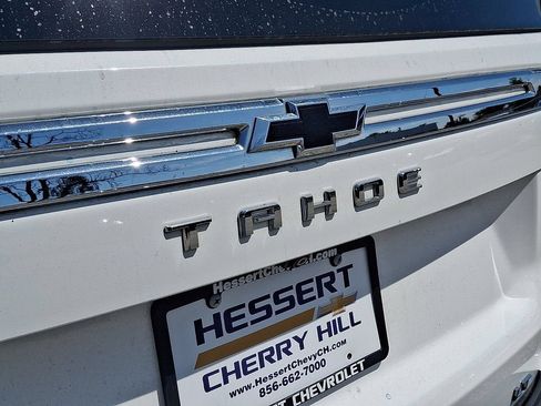 Used 2022 Chevrolet Tahoe LT w/ Luxury Package AWD/4WD image 10