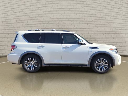 Used 2018 Nissan Armada SL w/ Premium Package AWD/4WD image 4