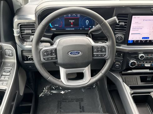 Used 2025 Ford F350 Lariat w/ Lariat Ultimate Package AWD/4WD image 14