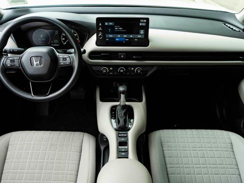 Certified 2026 Honda HR-V LX image 25