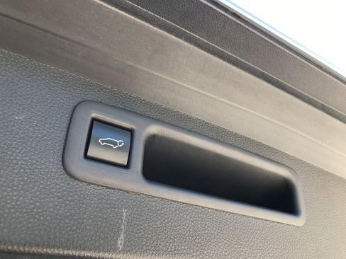 Certified 2022 Toyota Highlander XLE AWD/4WD image 31