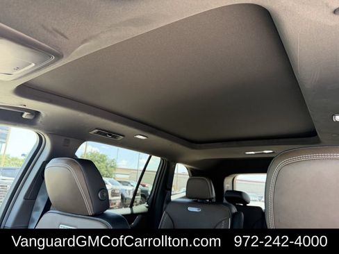 New 2026 GMC Acadia Denali Ultimate w/ LPO, Floor Liner Package AWD/4WD image 22