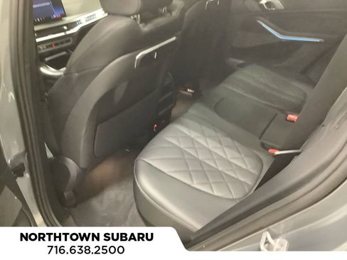 Used 2025 BMW X5 xDrive40i w/ Parking Assistance Package image 21