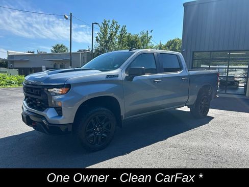Used 2023 Chevrolet Silverado 1500 Custom Trail Boss w/ LPO, Dark Essentials Package AWD/4WD image 9