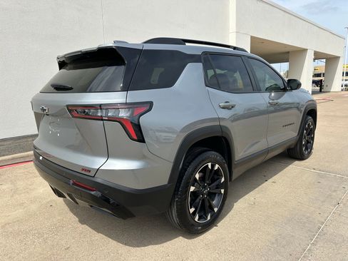 Used 2025 Chevrolet Equinox RS image 7