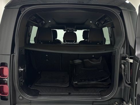 Used 2023 Land Rover Defender 110 X-Dynamic SE image 43