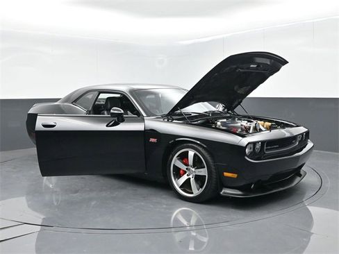 Used 2012 Dodge Challenger SRT8 w/ Premium Sound Group image 61