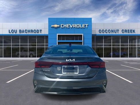 Used 2024 Kia Forte LXS image 7