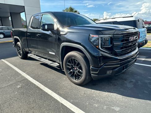 Used 2025 GMC Sierra 1500 Elevation w/ Preferred Package AWD/4WD image 1